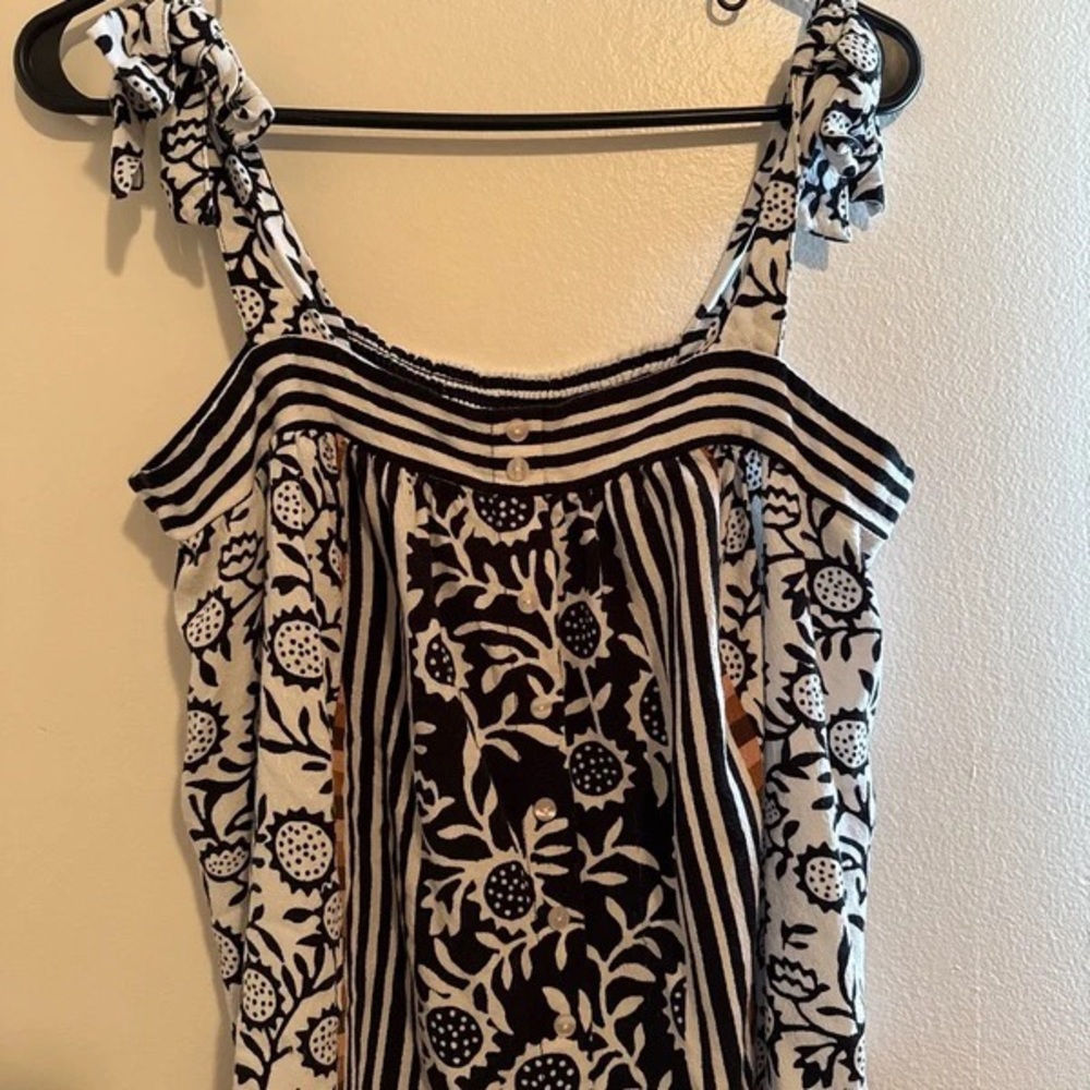 Black & White Floral Tie-Shoulder Women's Tank Top